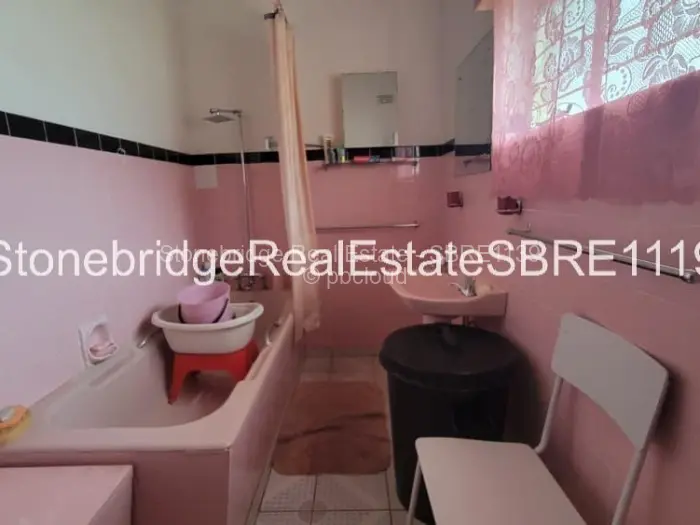 4 Bedroom House for Sale in Kumalo, Bulawayo