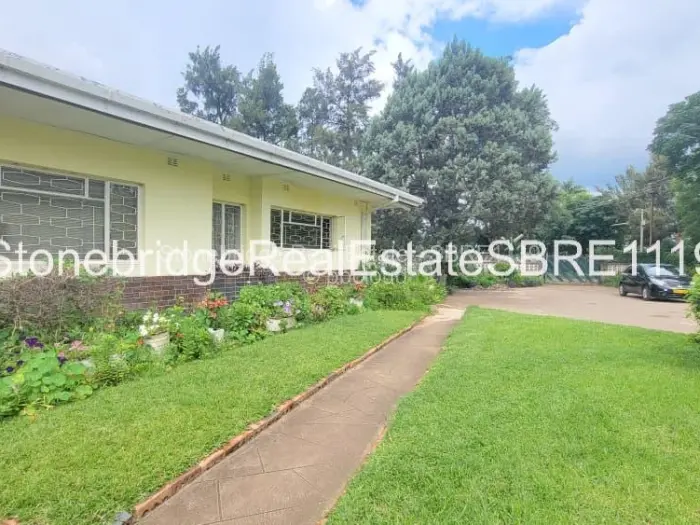 4 Bedroom House for Sale in Kumalo, Bulawayo