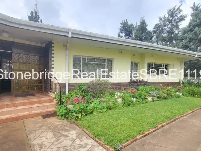 4 Bedroom House for Sale in Kumalo, Bulawayo