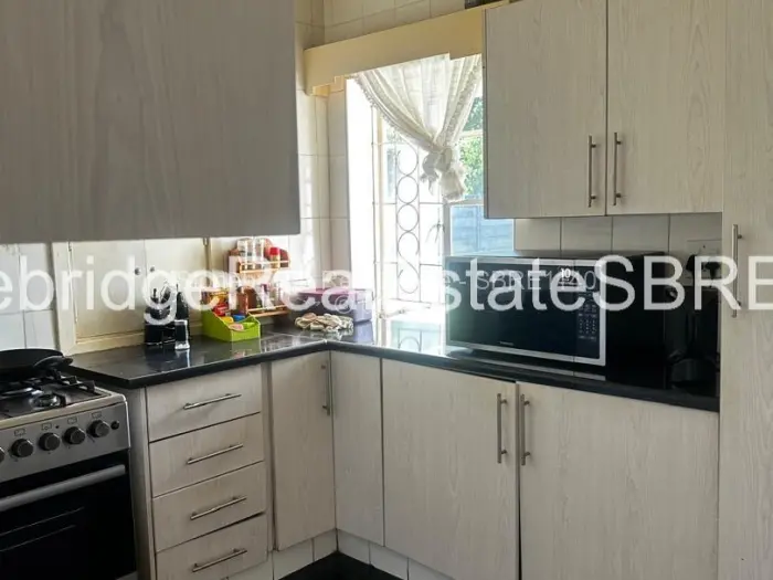 3 Bedroom House for Sale in Malindela, Bulawayo