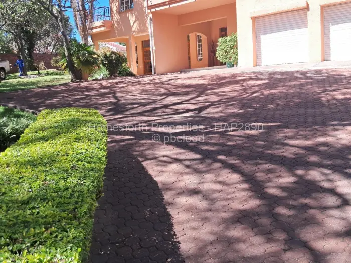5 Bedroom House for Sale in Glen Lorne, Harare