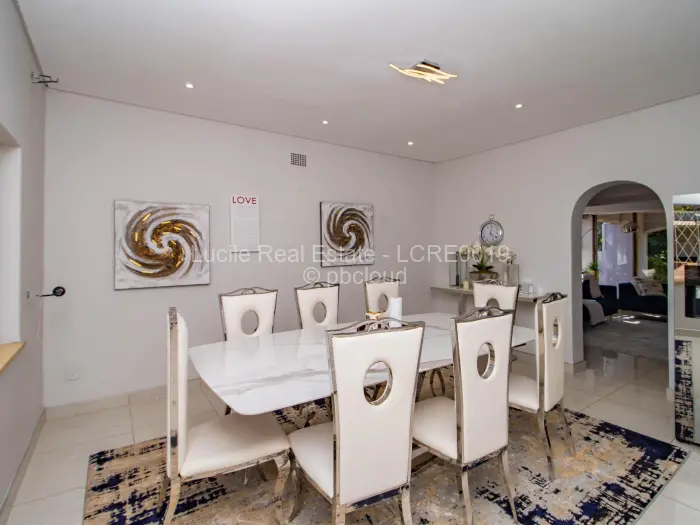 5 Bedroom House for Sale in Borrowdale, Harare