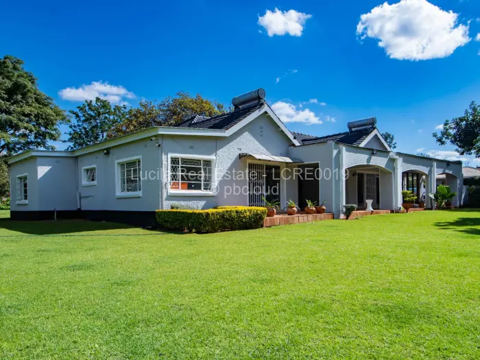 5 Bedroom House for Sale in Borrowdale, Harare