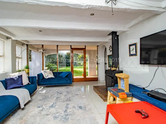 5 Bedroom House for Sale in Borrowdale, Harare