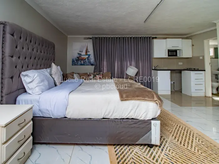 5 Bedroom House for Sale in Borrowdale, Harare