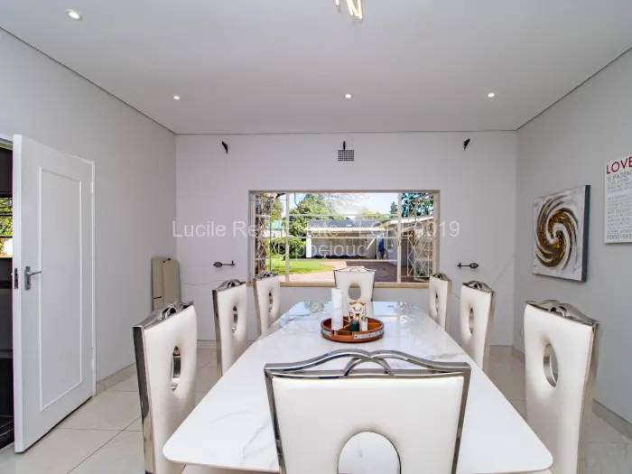 5 Bedroom House for Sale in Borrowdale, Harare