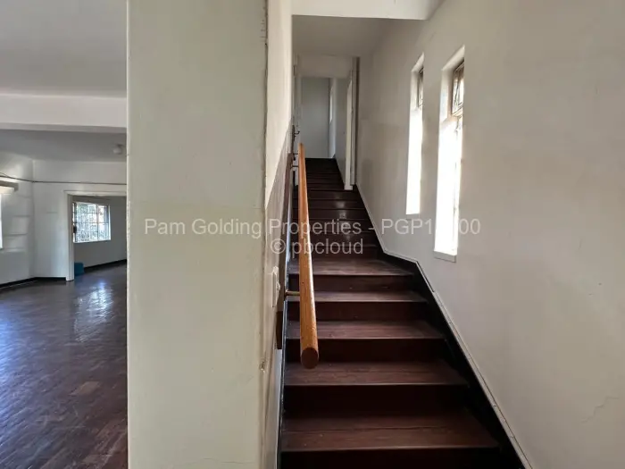 5 Bedroom House for Sale in Hillside Byo, Bulawayo