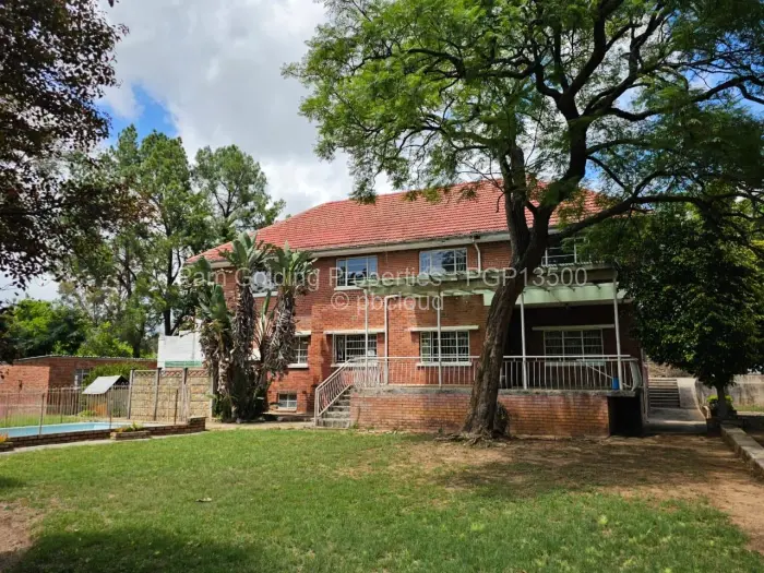 5 Bedroom House for Sale in Hillside Byo, Bulawayo
