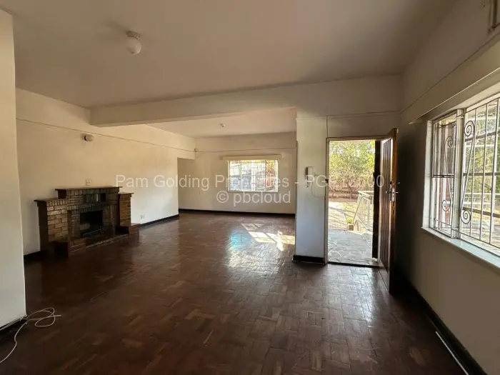 5 Bedroom House for Sale in Hillside Byo, Bulawayo