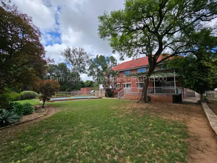 5 Bedroom House for Sale in Hillside Byo, Bulawayo