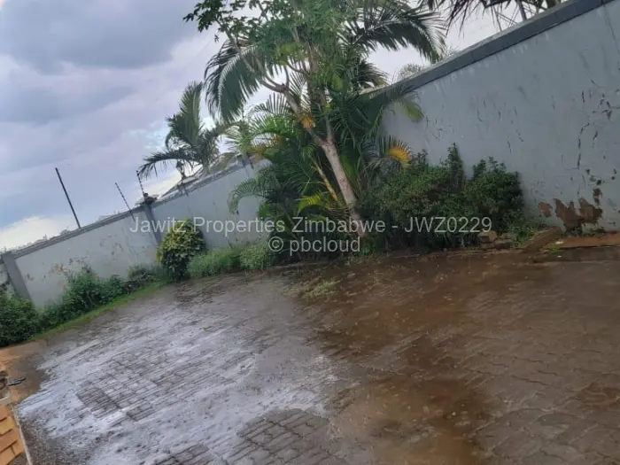 5 Bedroom House for Sale in Sandton Park, Harare