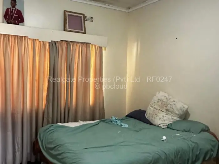 3 Bedroom House for Sale in Malindela, Bulawayo