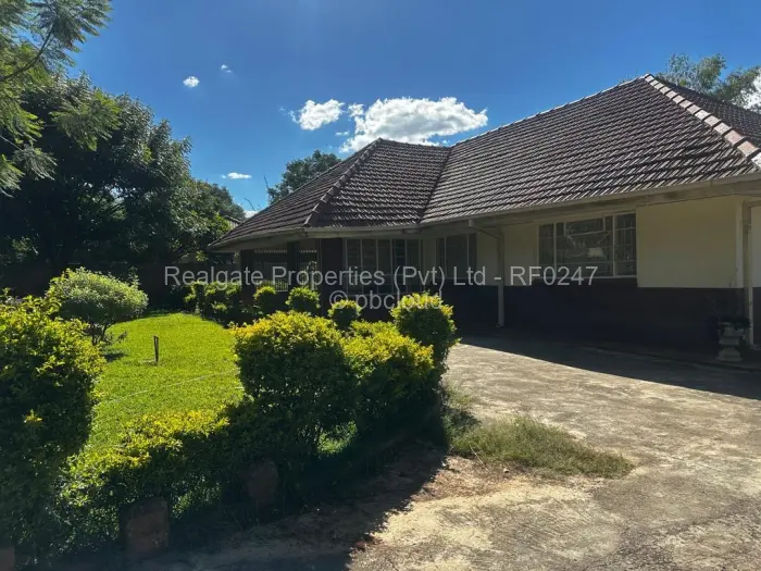 3 Bedroom House for Sale in Malindela, Bulawayo
