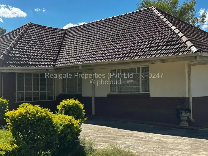 3 Bedroom House for Sale in Malindela, Bulawayo
