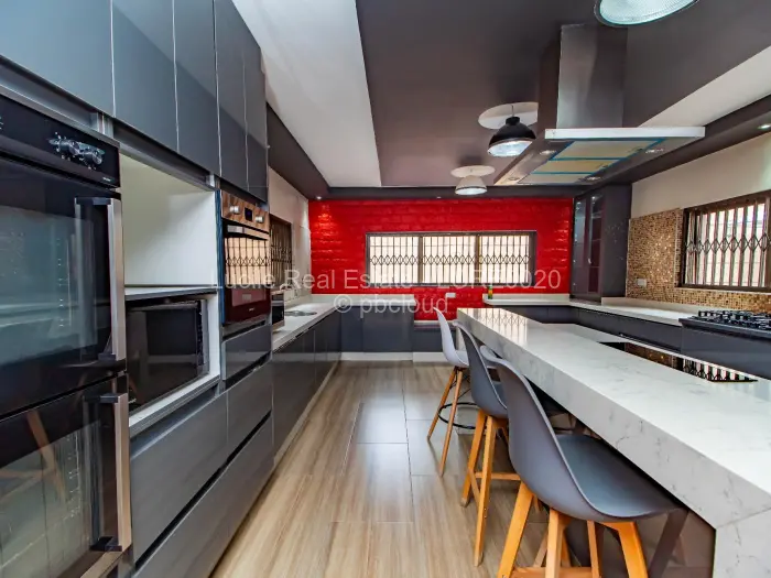 5 Bedroom House for Sale in Glen Lorne, Harare