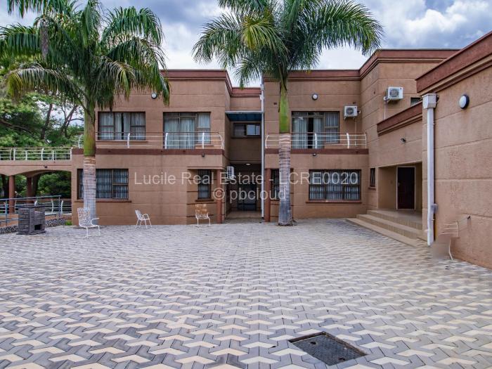 5 Bedroom House for Sale in Glen Lorne, Harare