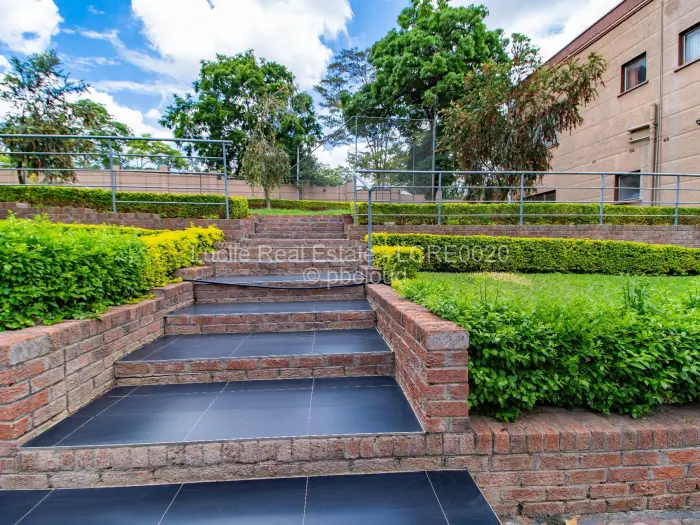 5 Bedroom House for Sale in Glen Lorne, Harare