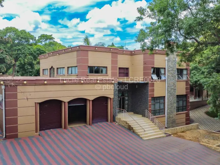 5 Bedroom House for Sale in Glen Lorne, Harare