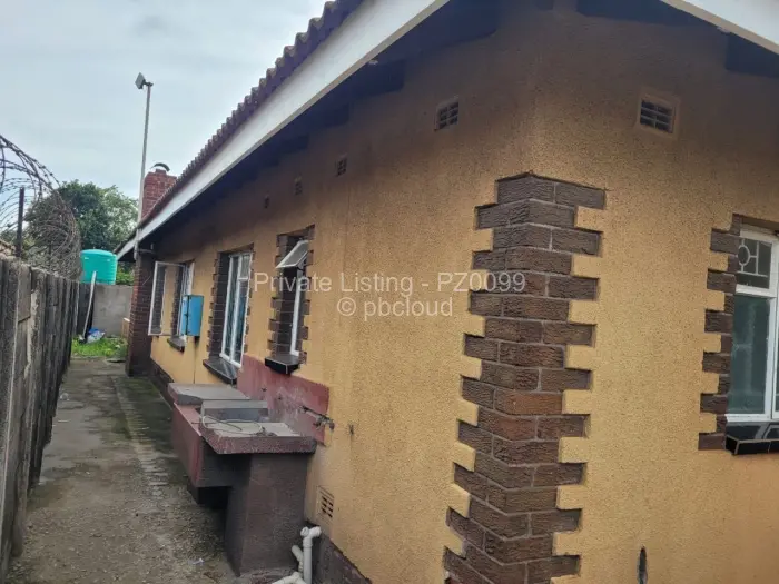 3 Bedroom House for Sale in Budiriro, Harare