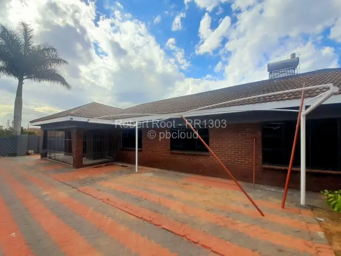 4 Bedroom House to Rent in Cranborne, Harare