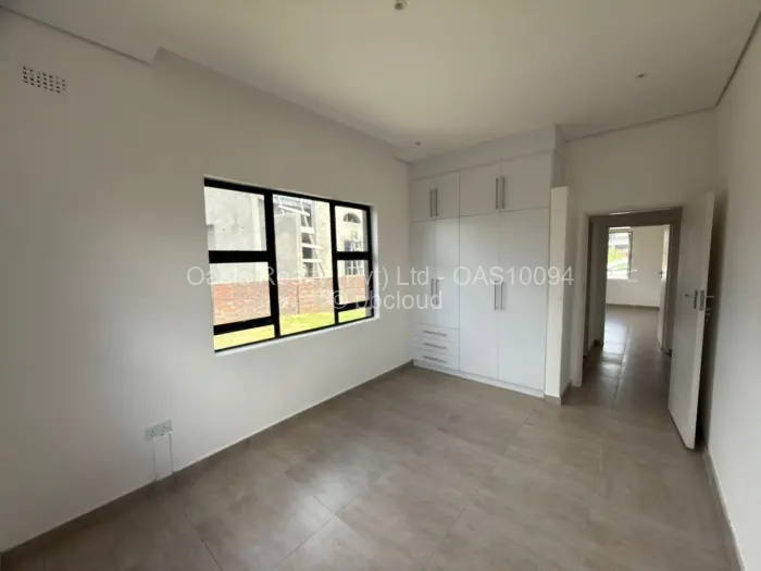 Townhouse/Cluster for Sale in Arlington, Harare