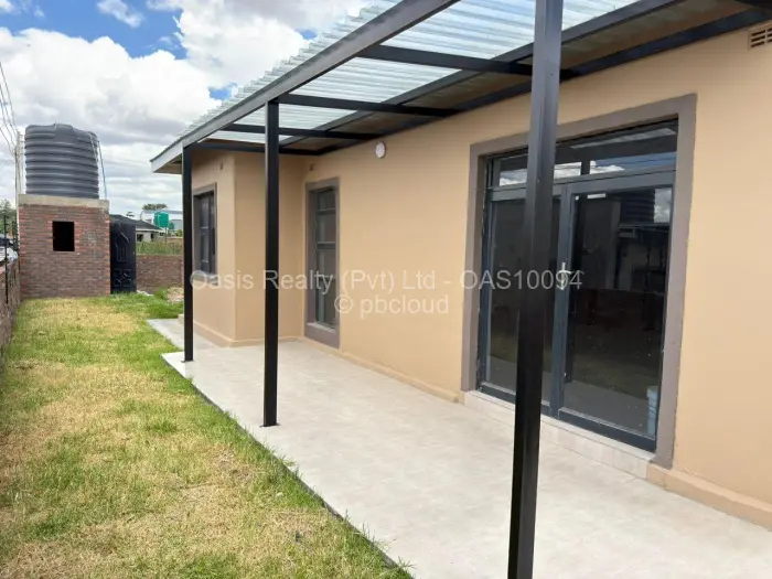 Townhouse/Cluster for Sale in Arlington, Harare