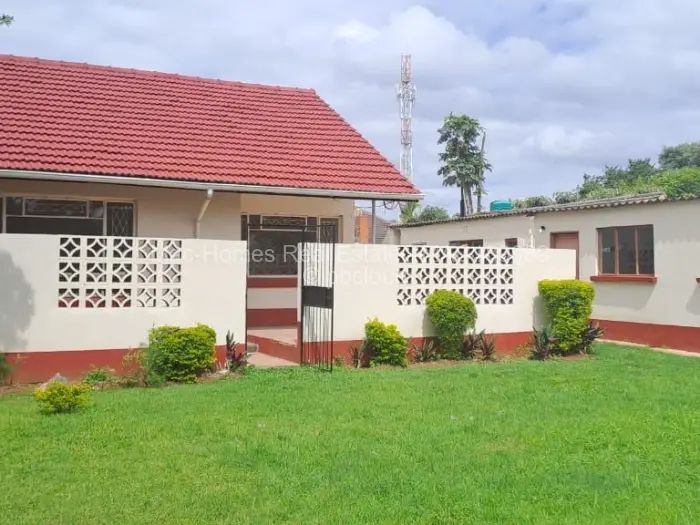 3 Bedroom House for Sale in Mabelreign, Harare