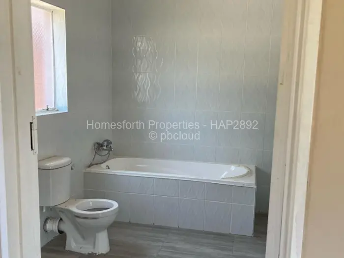 Townhouse/Cluster for Sale in Waterfalls, Harare