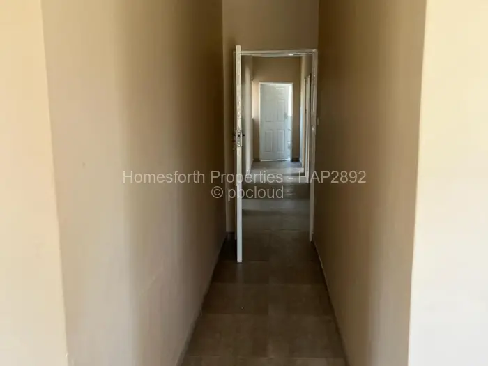 Townhouse/Cluster for Sale in Waterfalls, Harare