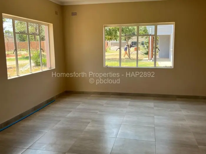 Townhouse/Cluster for Sale in Waterfalls, Harare
