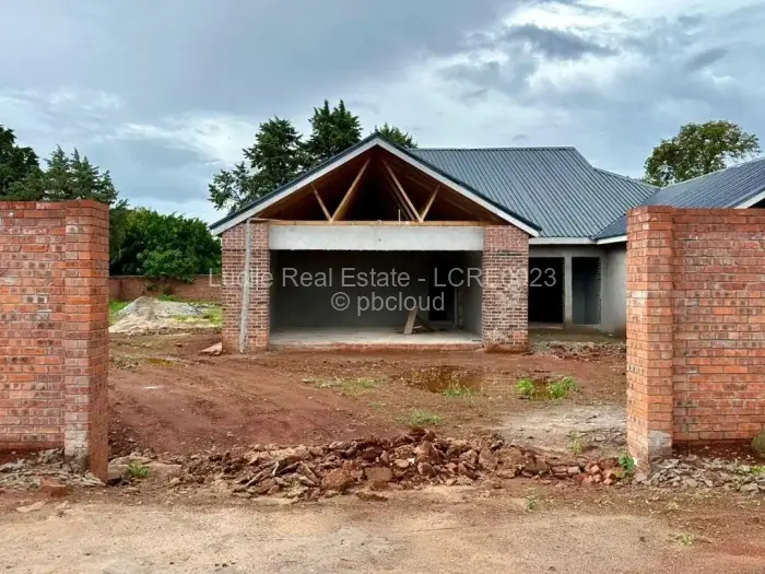 4 Bedroom House for Sale in Greystone Park, Harare