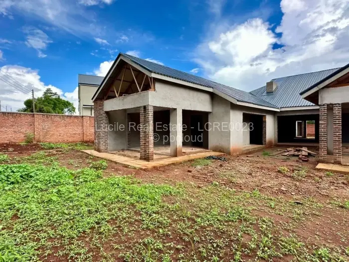 4 Bedroom House for Sale in Greystone Park, Harare