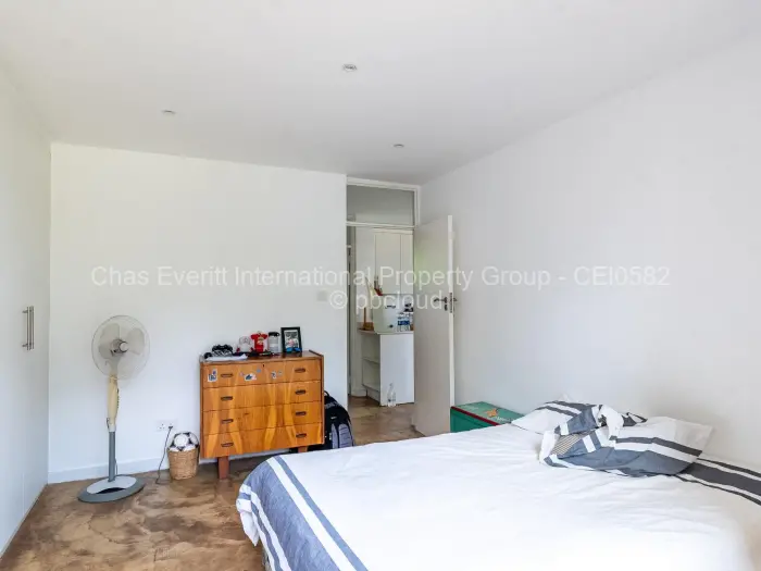 Flat/Apartment for Sale in Highlands, Harare