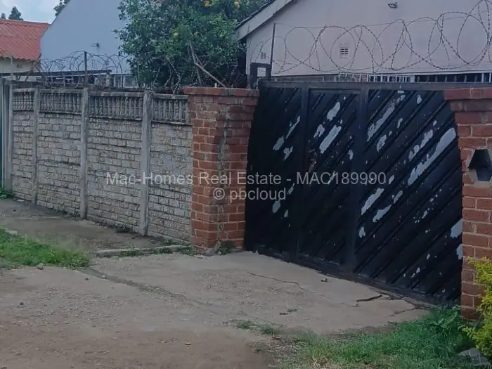 3 Bedroom House to Rent in Glen View, Harare