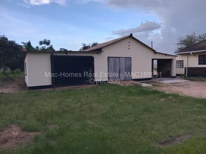 3 Bedroom House to Rent in Waterfalls, Harare