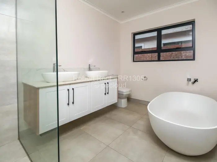 Townhouse/Cluster for Sale in Newlands, Harare