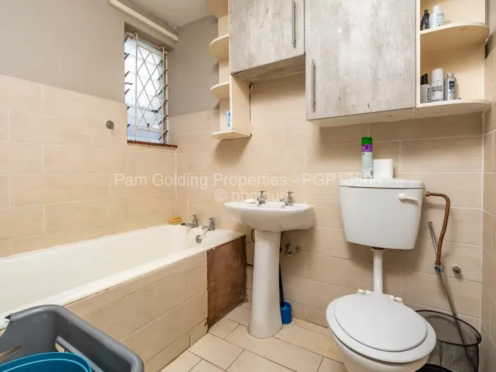 Flat/Apartment for Sale in Greystone Park, Harare