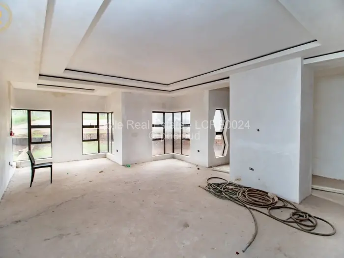 6 Bedroom House for Sale in Shawasha Hills, Harare