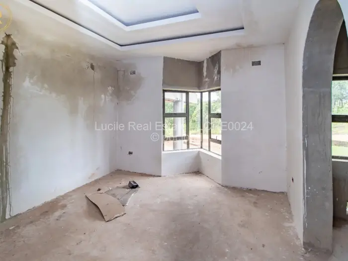 6 Bedroom House for Sale in Shawasha Hills, Harare