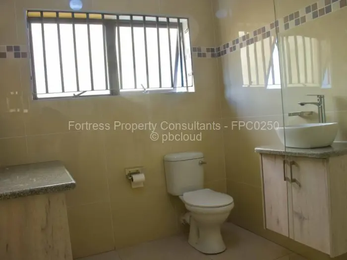 Townhouse/Cluster to Rent in Rainham, Harare