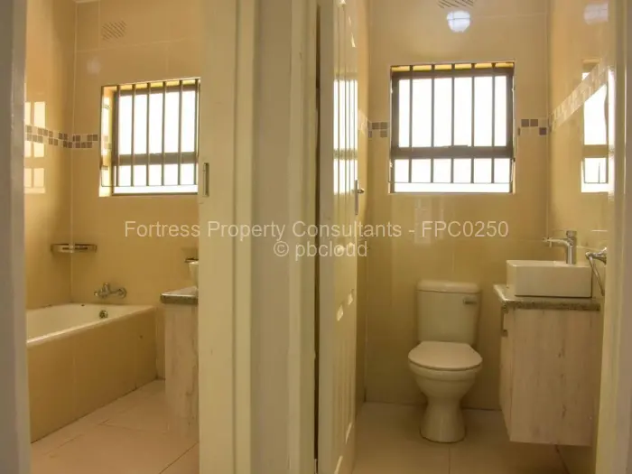 Townhouse/Cluster to Rent in Rainham, Harare