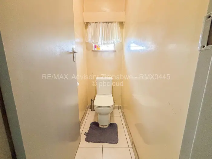 3 Bedroom House to Rent in Upper Hillside