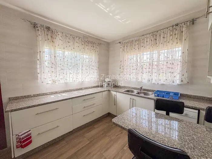 3 Bedroom House to Rent in Upper Hillside