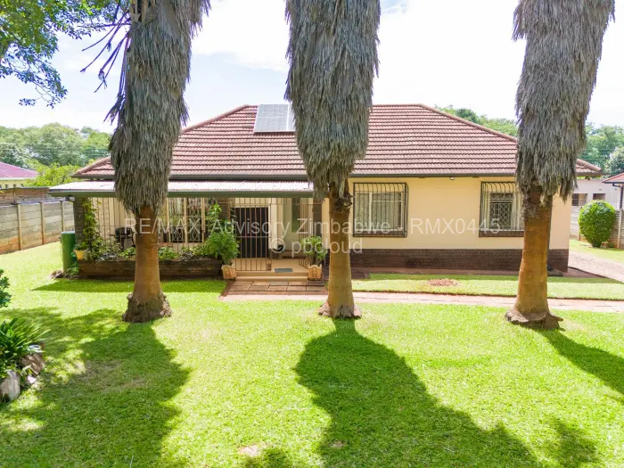 3 Bedroom House to Rent in Upper Hillside