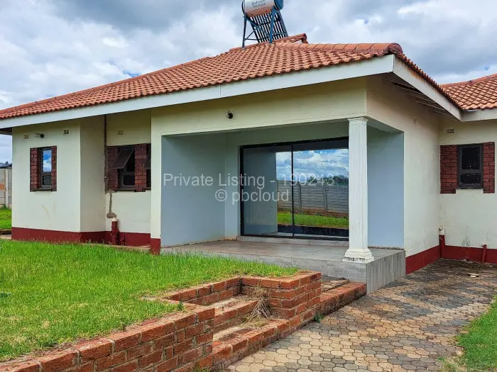 4 Bedroom House to Rent in Crowhill Views, Harare
