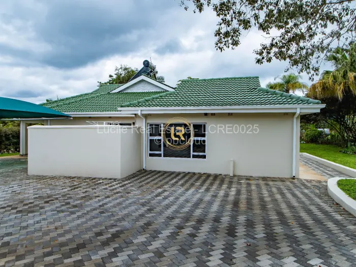 Flat/Apartment to Rent in Borrowdale Brooke