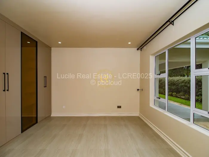 Flat/Apartment to Rent in Borrowdale Brooke