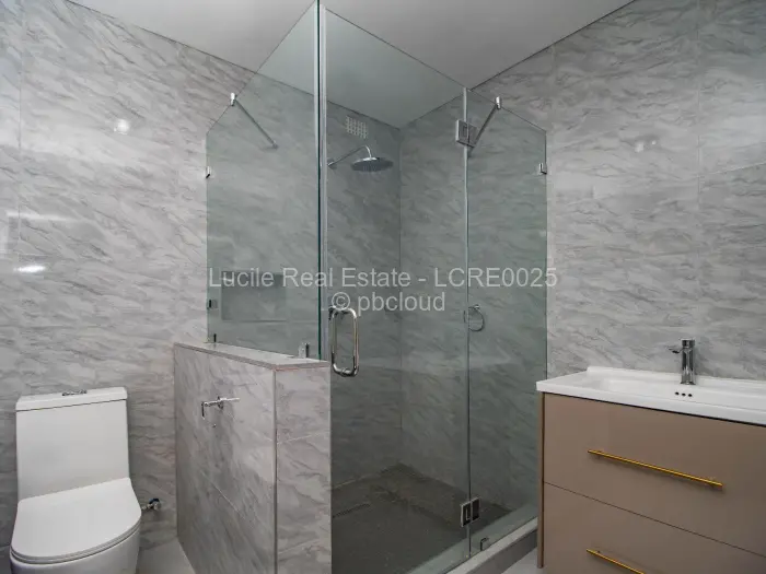 Flat/Apartment to Rent in Borrowdale Brooke, Harare