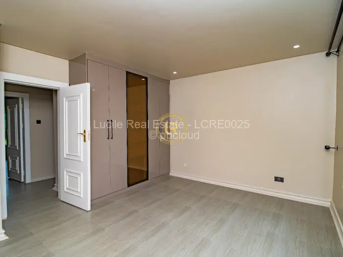 Flat/Apartment to Rent in Borrowdale Brooke