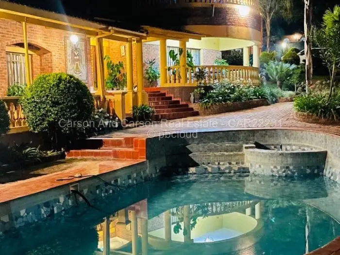 9 Bedroom House to Rent in Greystone Park, Harare